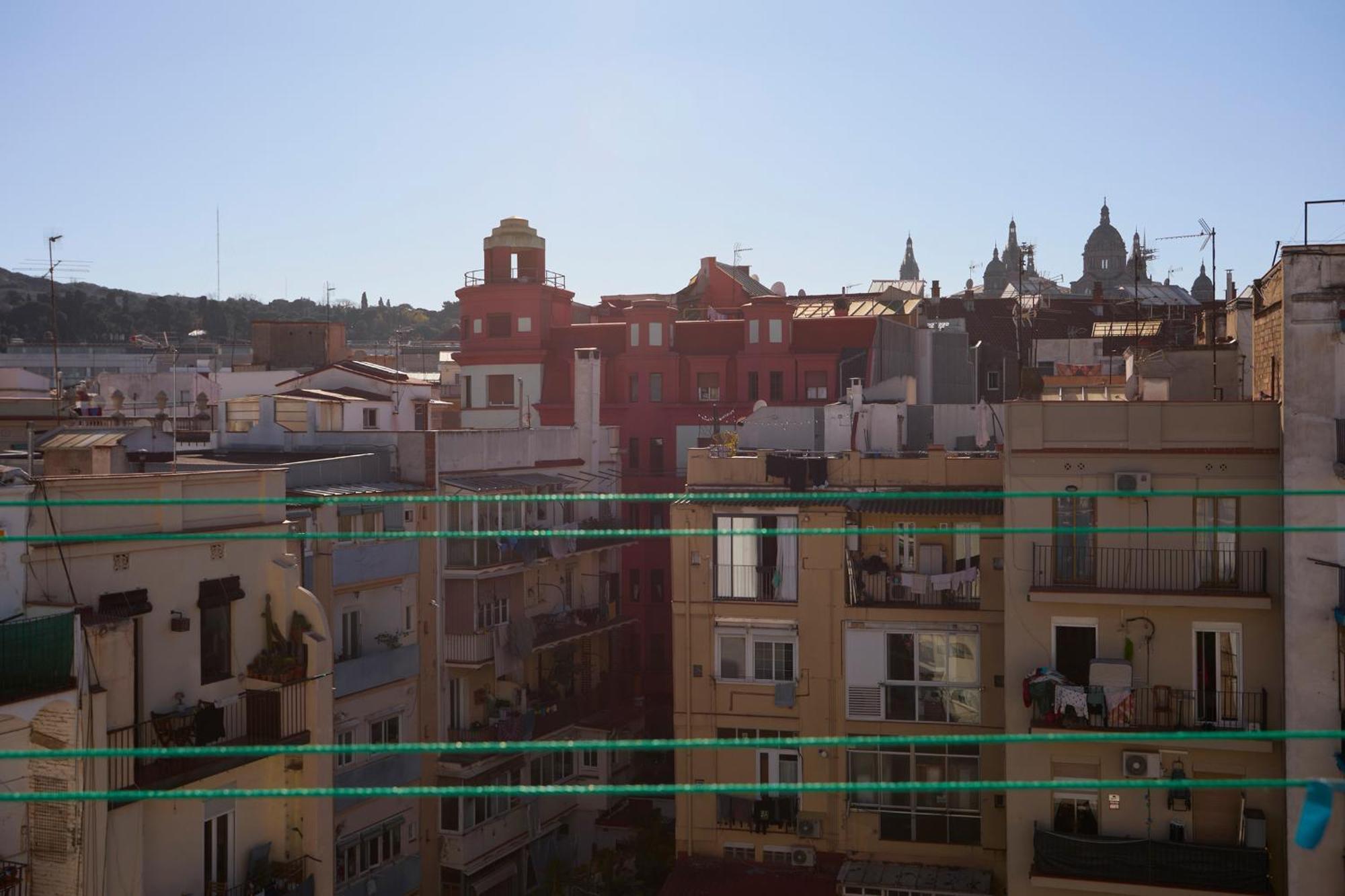 63Par1016- Sunny Apartment In Paralel 巴塞罗那 外观 照片